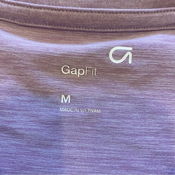 2 Gap Fit twist front tee shirts size med pink black cropped short sleeve crew - Picture 4 of 10